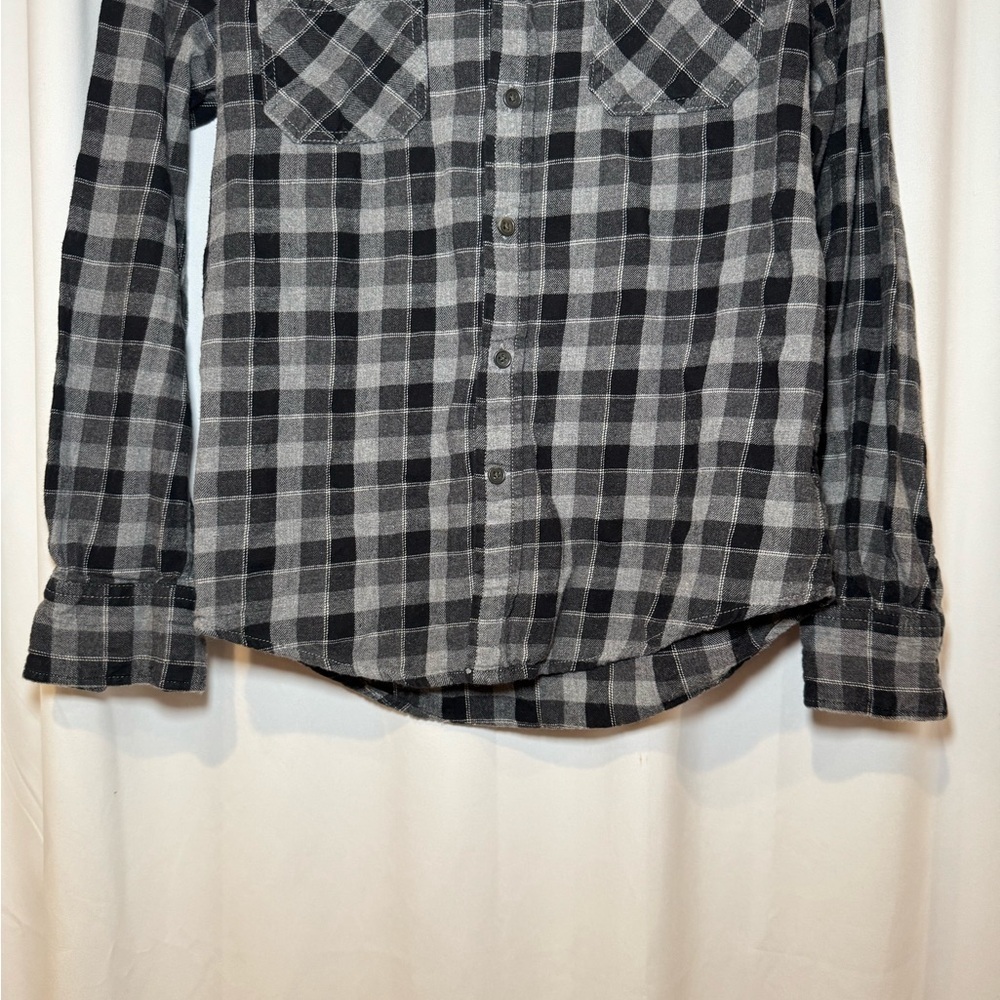Arizona Jean Company Black and Gray Plaid Shirt - Picture 5 of 6